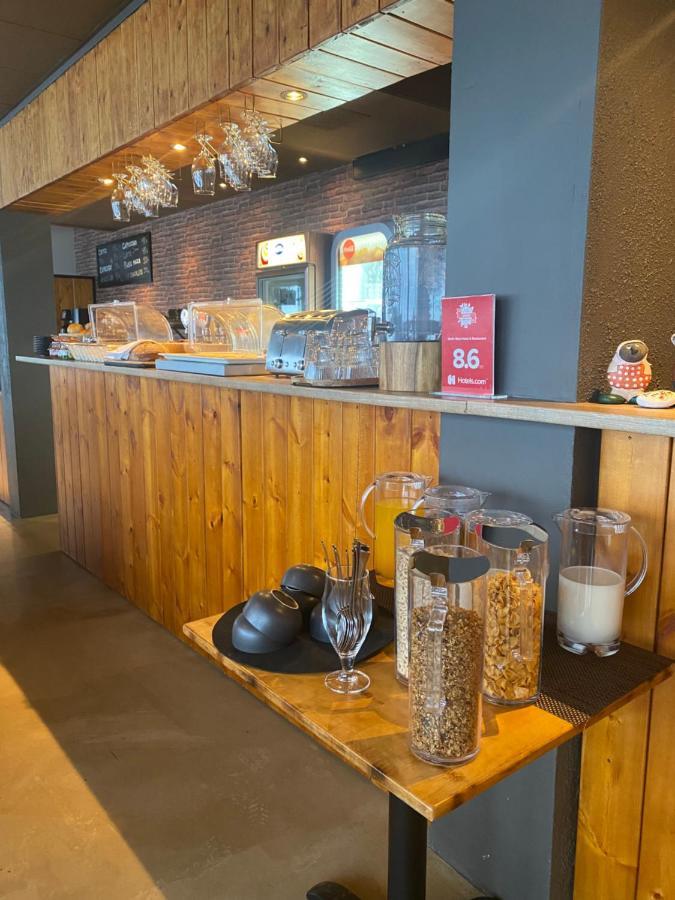 North West Restaurant & Guesthouse Vithigerthi Luaran gambar